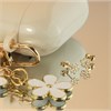 9ct Gold Daisy Stud Earrings - 5mm - G0168 Alternative Image