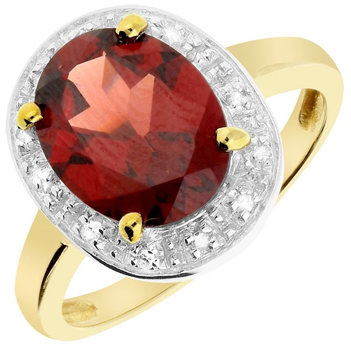 9ct Gold Oval Garnet And Diamond Cluster Ring - D84270
