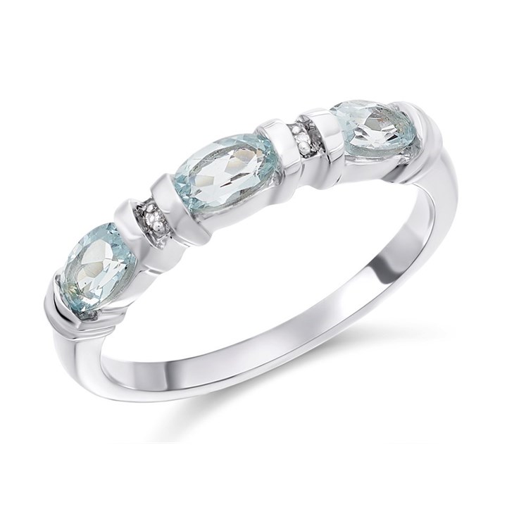 9ct White Gold Aquamarine And Diamond Ring - R0432