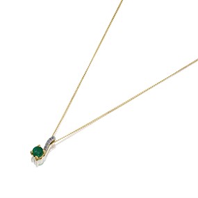 9ct Gold Emerald And Diamond Necklace - D95112