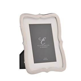 FS79146 Elegance Silver Plated Wavy Edged Photo Frame - P9165